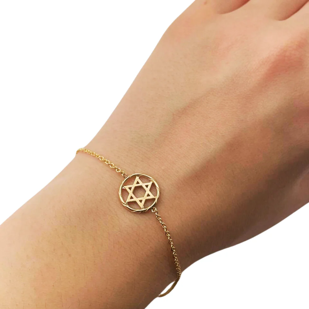Star of David Chain Bracelet in 14K Gold - Image 2
