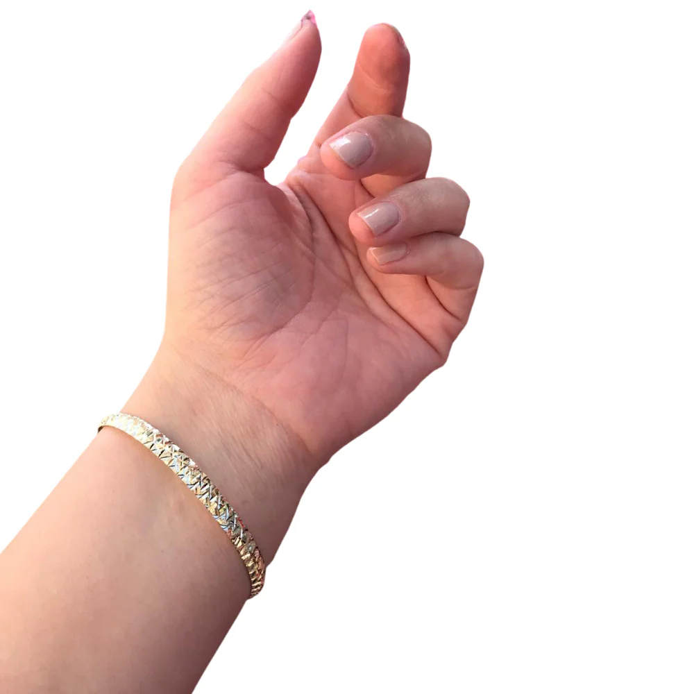 Designer Moroccan Stacking Bangle in 14k Gold - Image 3