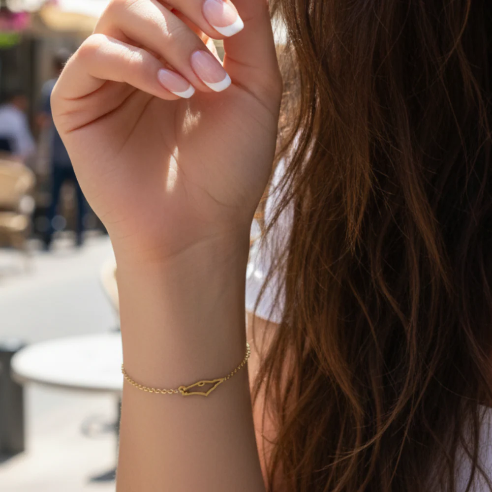 Map of Israel Chain Bracelet in 14K Gold - Image 4