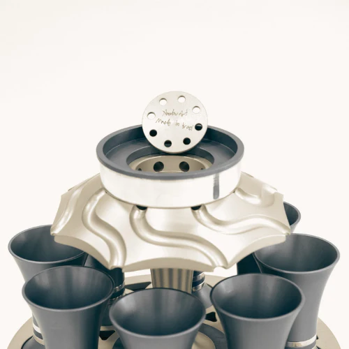 Wine Fountain with 8 Kiddush Cups - Image 4
