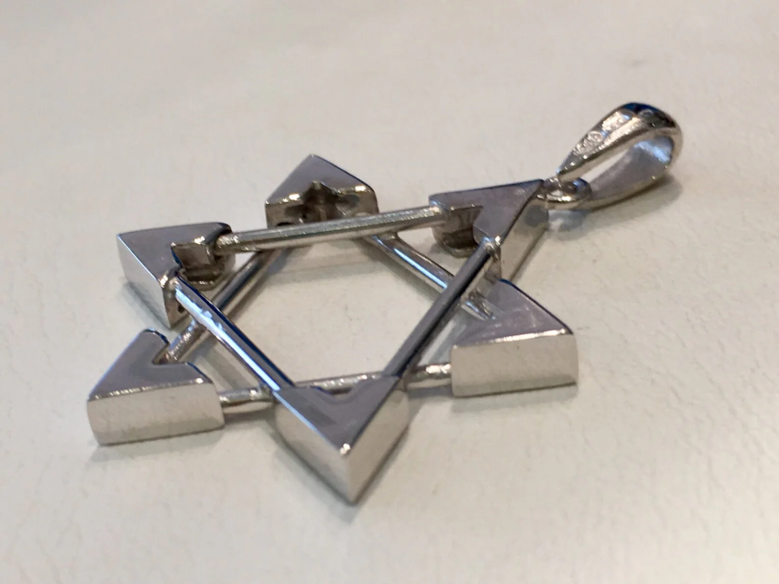 14k White Gold Framed Star of David Pendant - Image 3