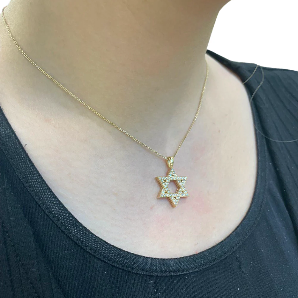 Classic Diamond Star of David Pendant in 18k Gold - Image 3