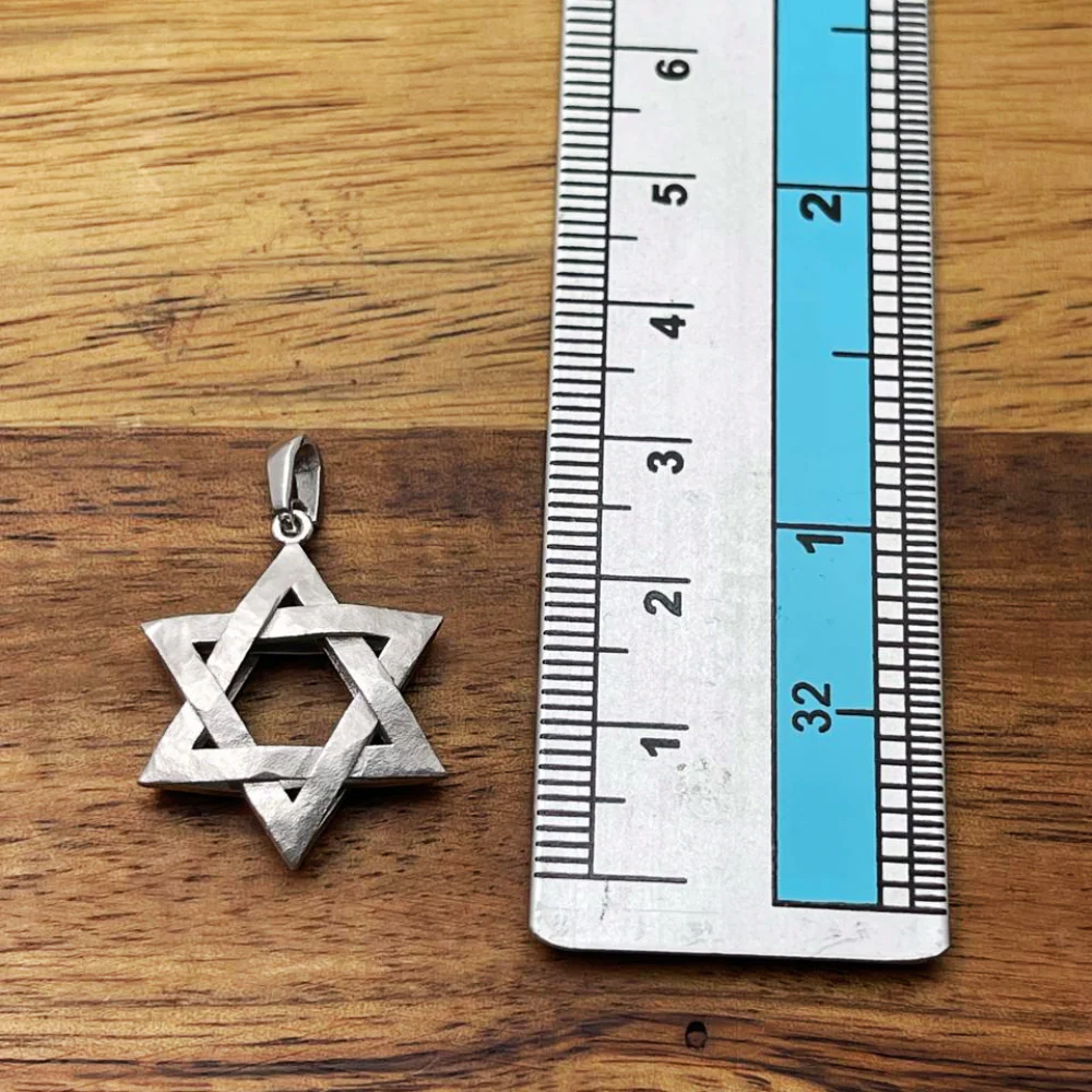 Star of David Textured Interwoven 3D Pendant in 14K Gold - Image 3