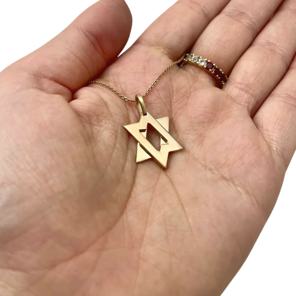 Star of David Moveable Pendant in 14K Gold - Large - Image 4