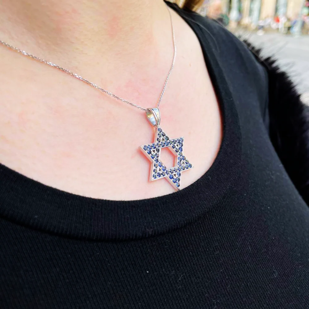 Star of David Pendant with Sapphires in 14K Gold - Large - Image 4