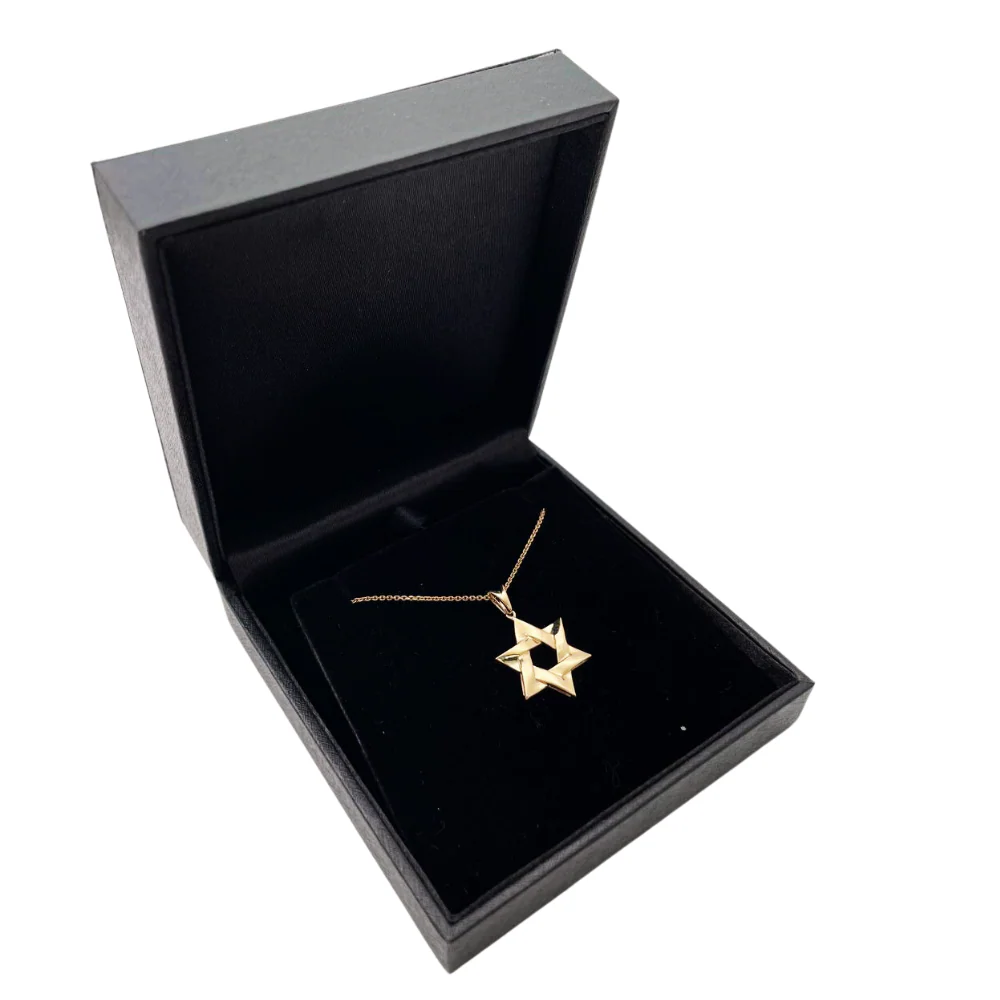 Star of David Pendant in 14K Gold Interwoven Wavy Style - 19mm - Image 7