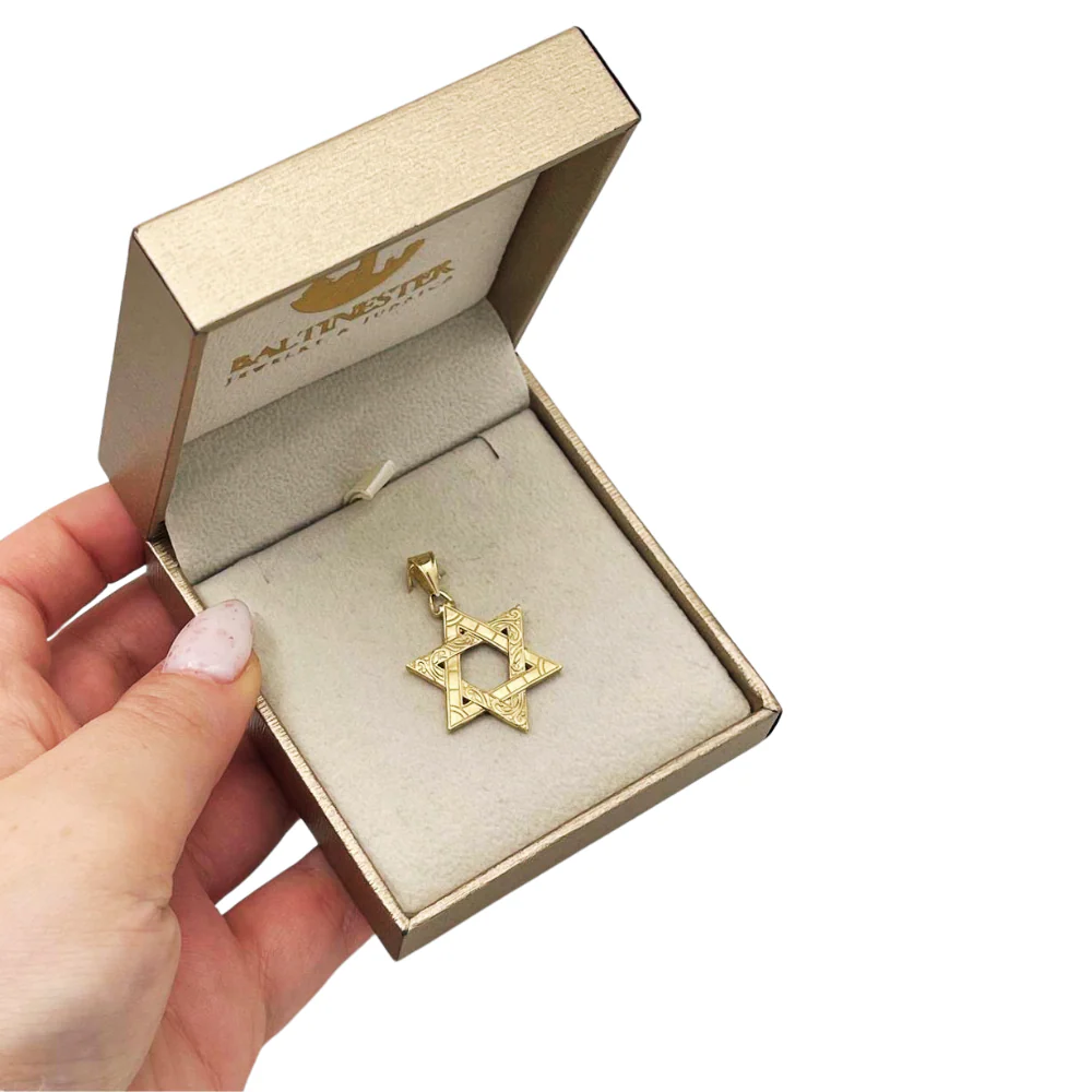 Vintage Style Star of David Pendant in 14K Gold - Image 5