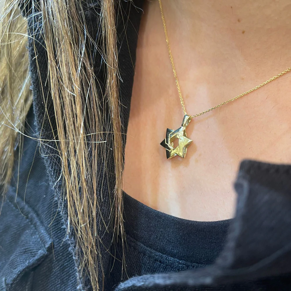 Pillow Intertwined 14k Gold Star of David Pendant - Image 5