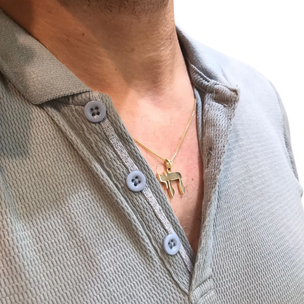 Elegant Large 14k Gold Chai Pendant - Image 7