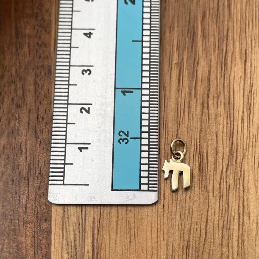 14k Gold Miniature Chai Pendant - Image 2