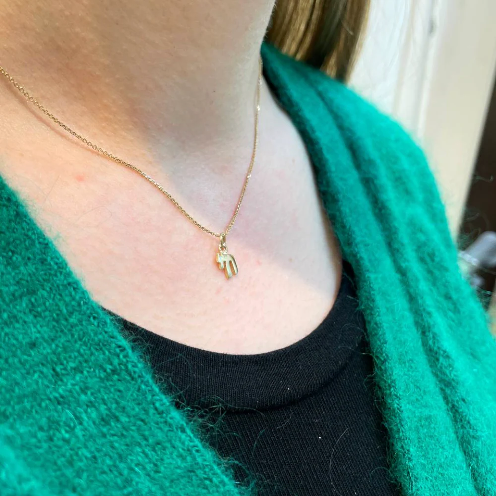 14k Gold Miniature Chai Pendant - Image 5