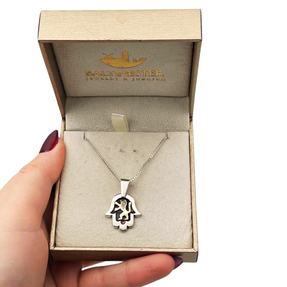 Hamsa Necklace with Lion of Judah in 925 Silver & 9K Gold - Image 5