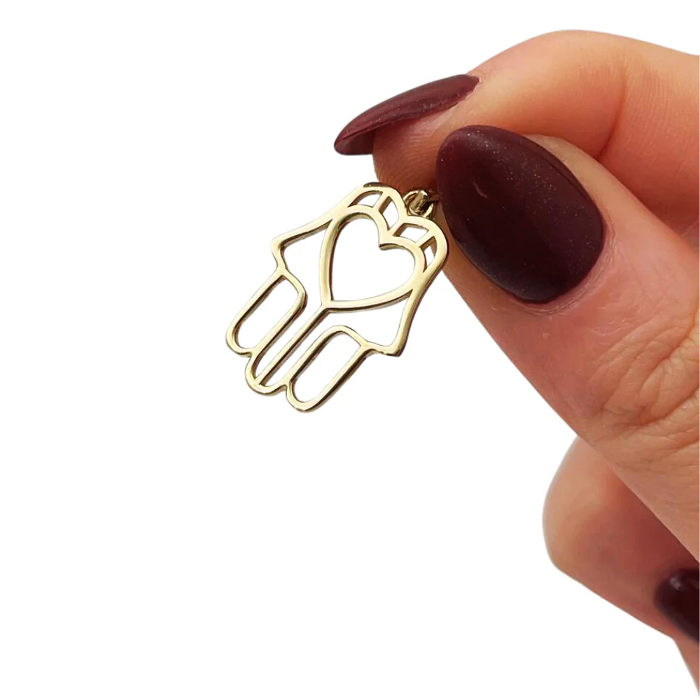 14k Gold Heart Outline Hamsa Pendant - Image 3