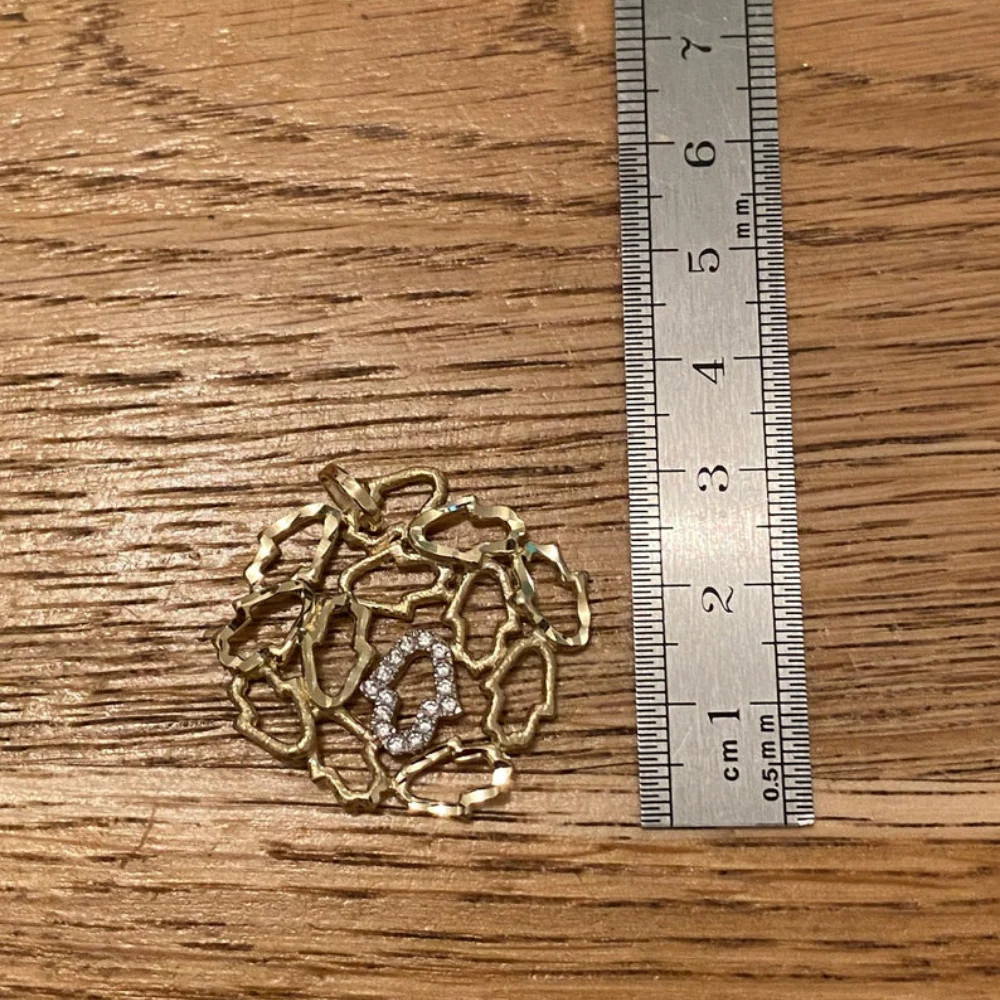 Hamsa Pendant - 14K Yellow Gold Diamond Studded Recurrent Hamsa - Image 6