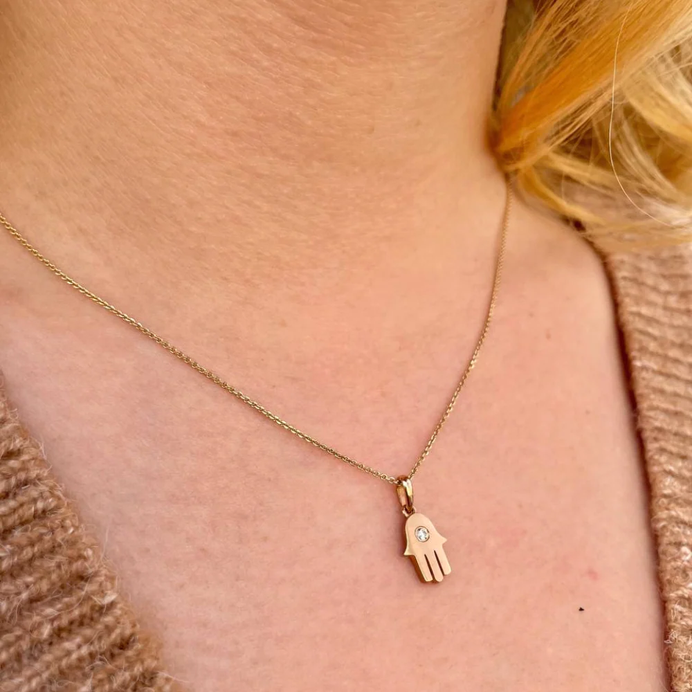 18K Gold Diamond Contemporary Hamsa Pendant - Image 7