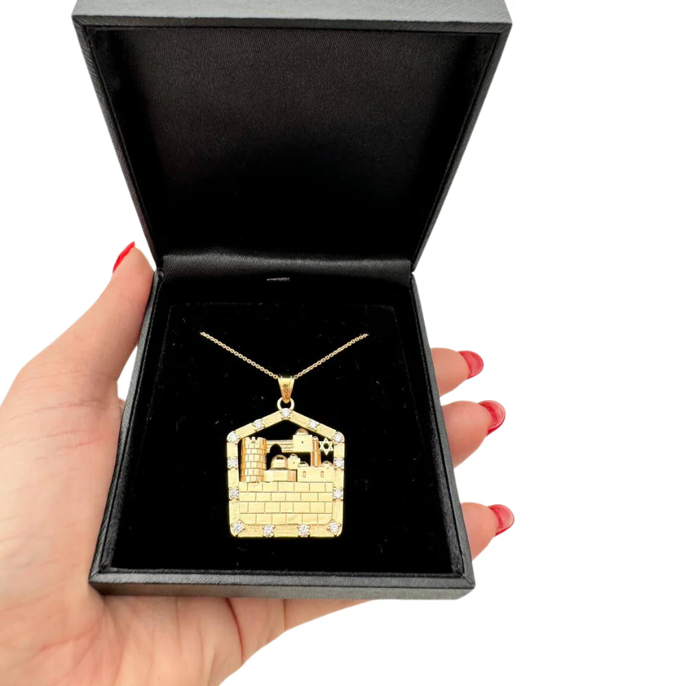 Jerusalem Skyline Western Wall Pendant in 18K Gold with Diamonds - Image 2