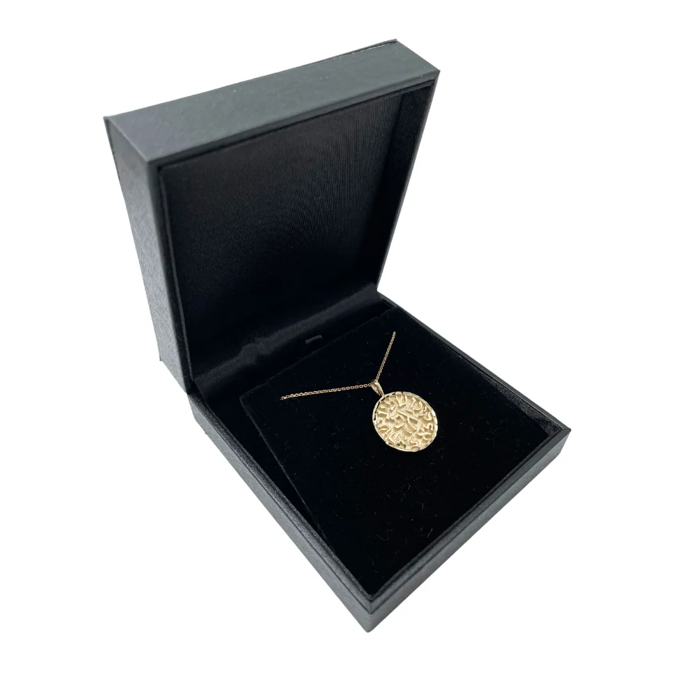 Shema Israel Pendant - 14K Gold Round Pendant with Diamond Cut Border - Image 8