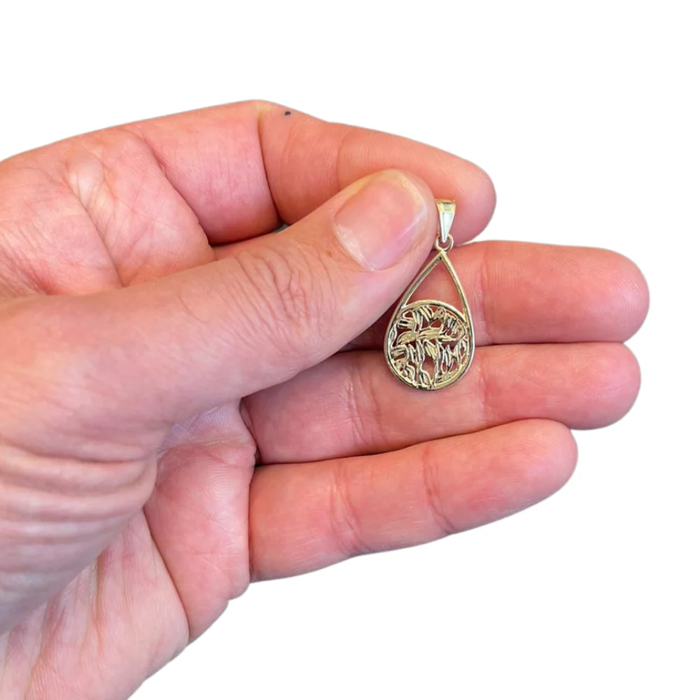 14k Gold Shema Israel Teardrop Pendant - Image 4