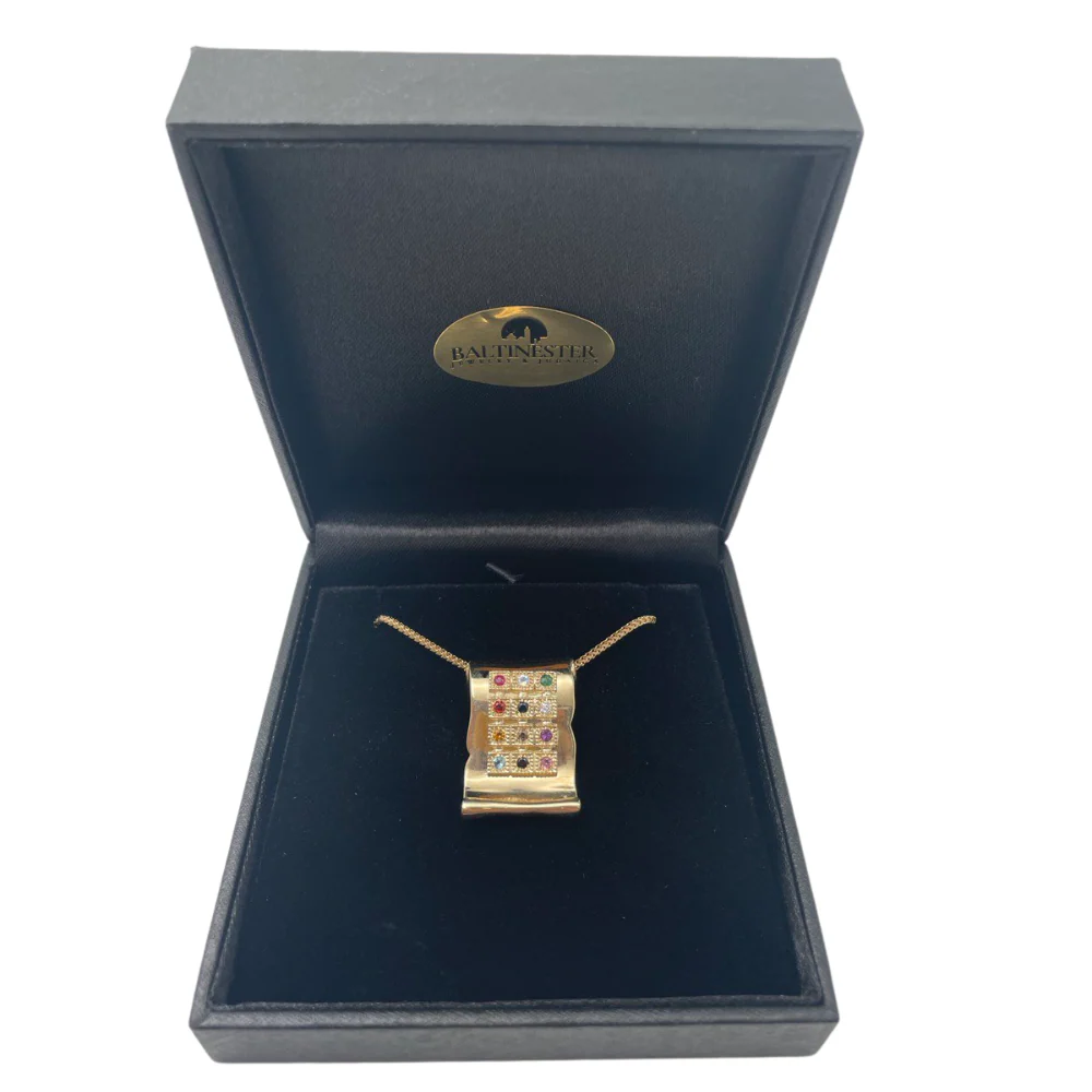 Hoshen Scroll Pendant in 14K Gold - Image 4