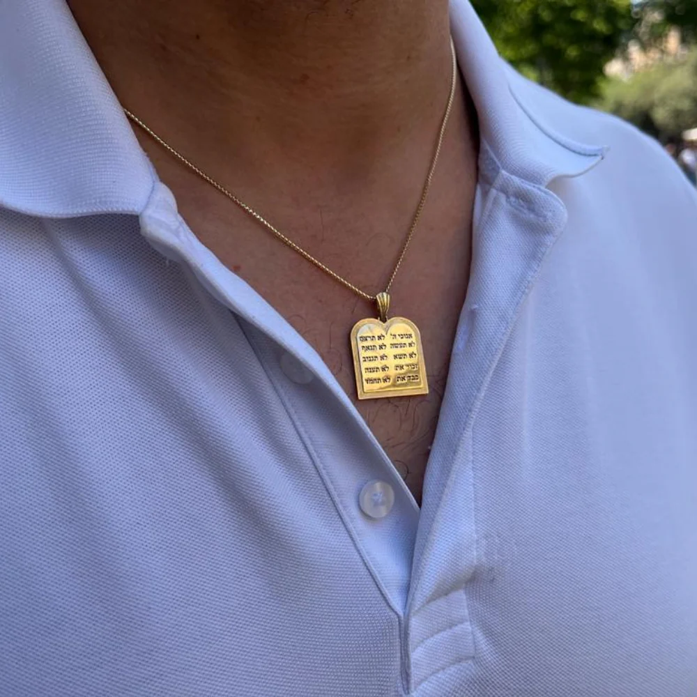 Ten Commandments 14k Yellow Gold Pendant - Image 3