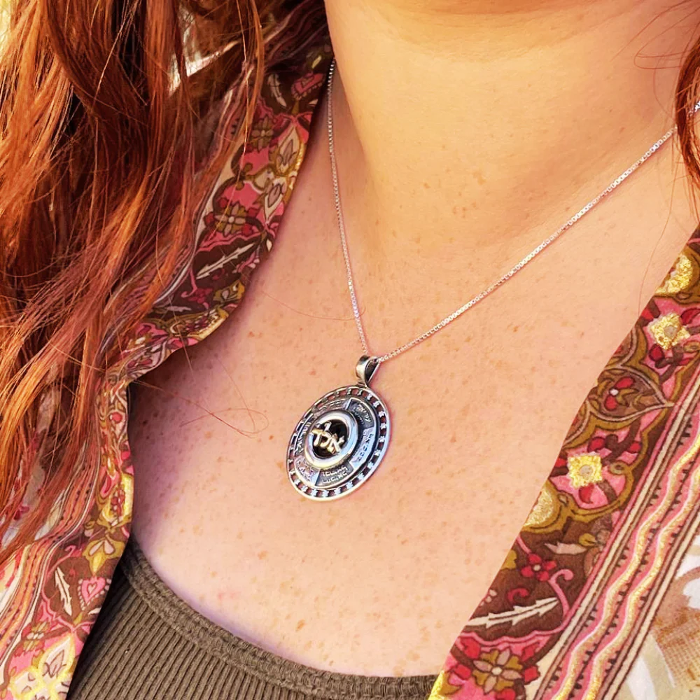 Kabbalistic Guardian Angel Necklace with Aleph-Lamed-Dalet in Gold and Silver - Image 6