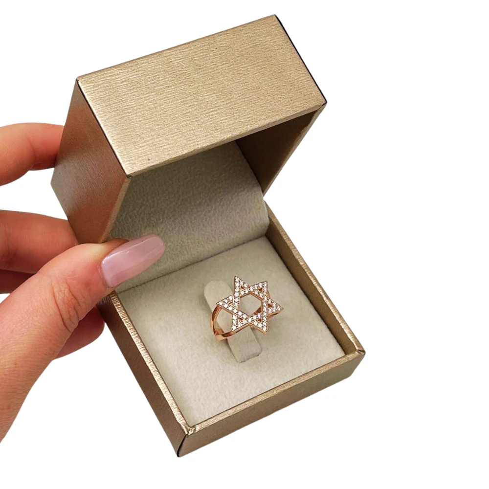 Diamond-Studded Star of David Ring in 14K Gold - Image 5