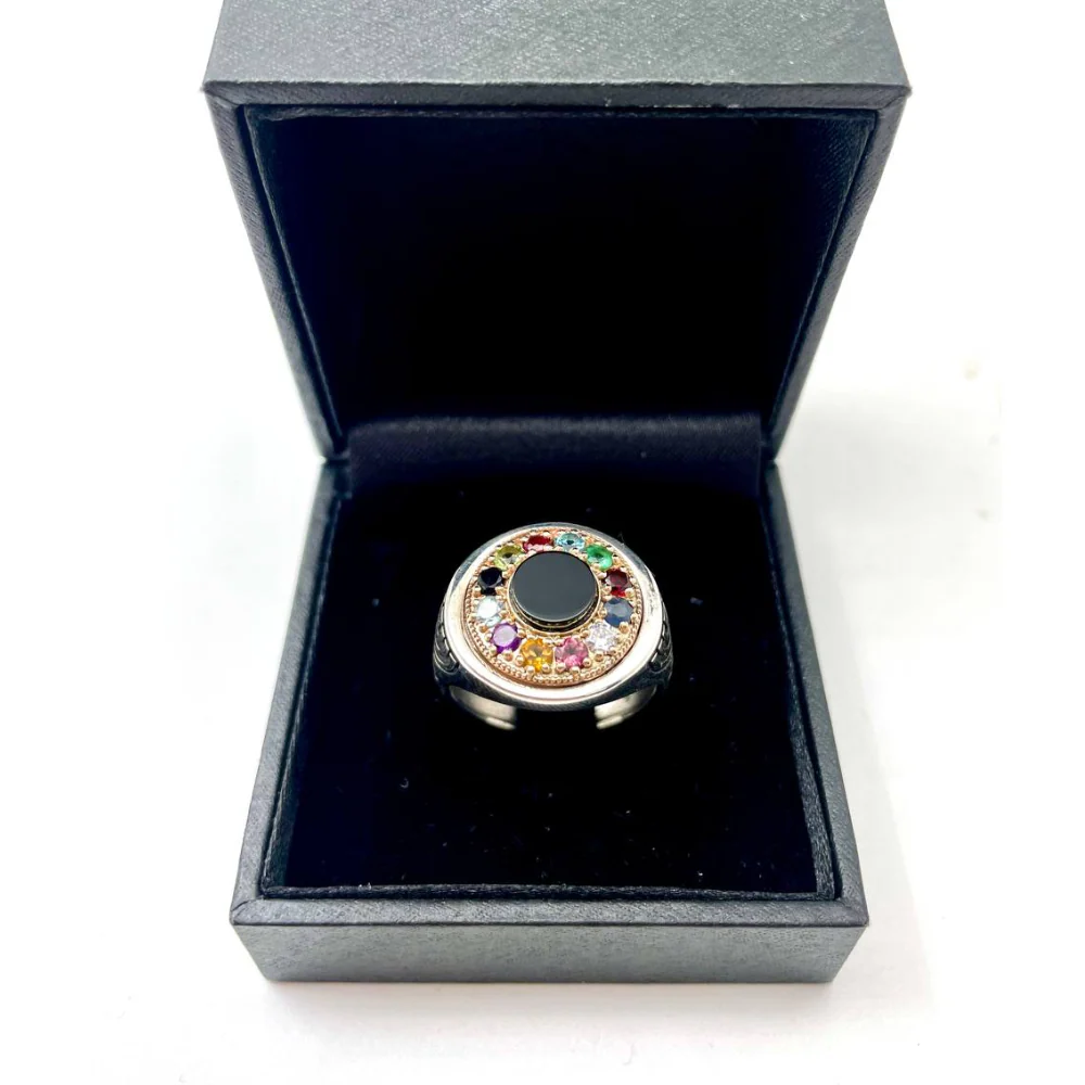 Hoshen Menorah Ring with Onyx Stone in Silver and Gold - Image 5