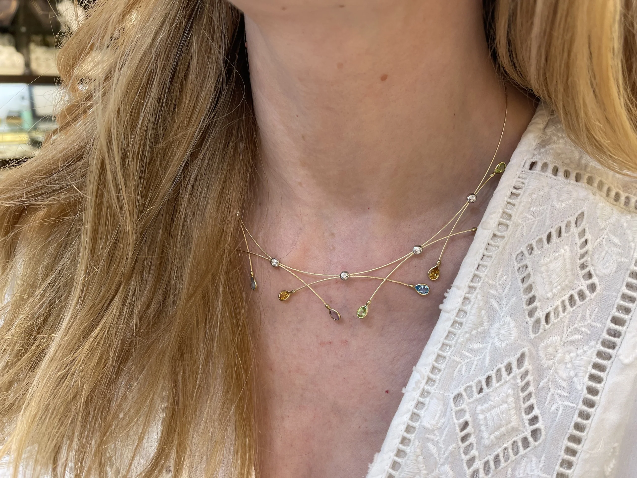 14K Gold Crisscross Necklace - Image 3