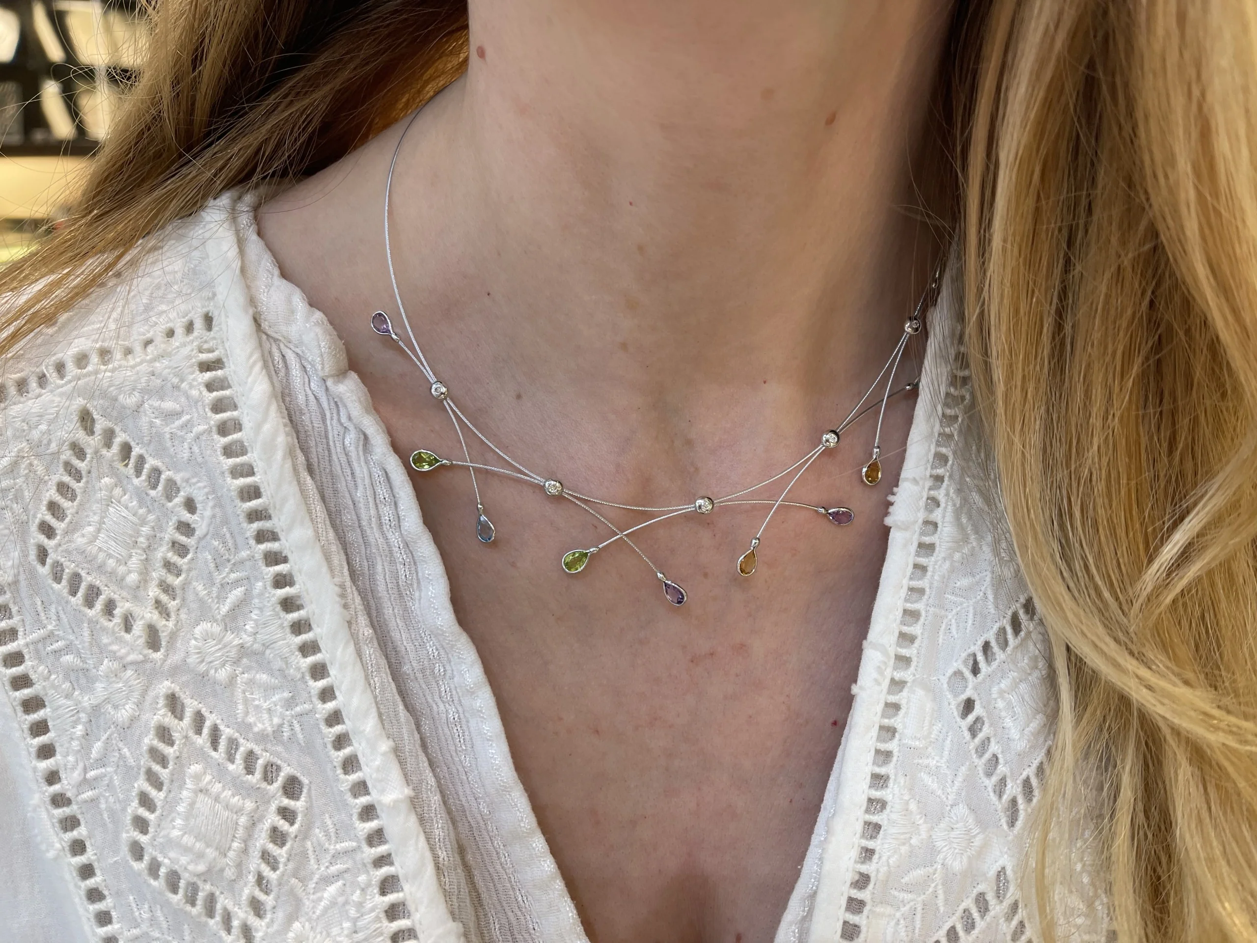 14K Gold Crisscross Necklace - Image 6