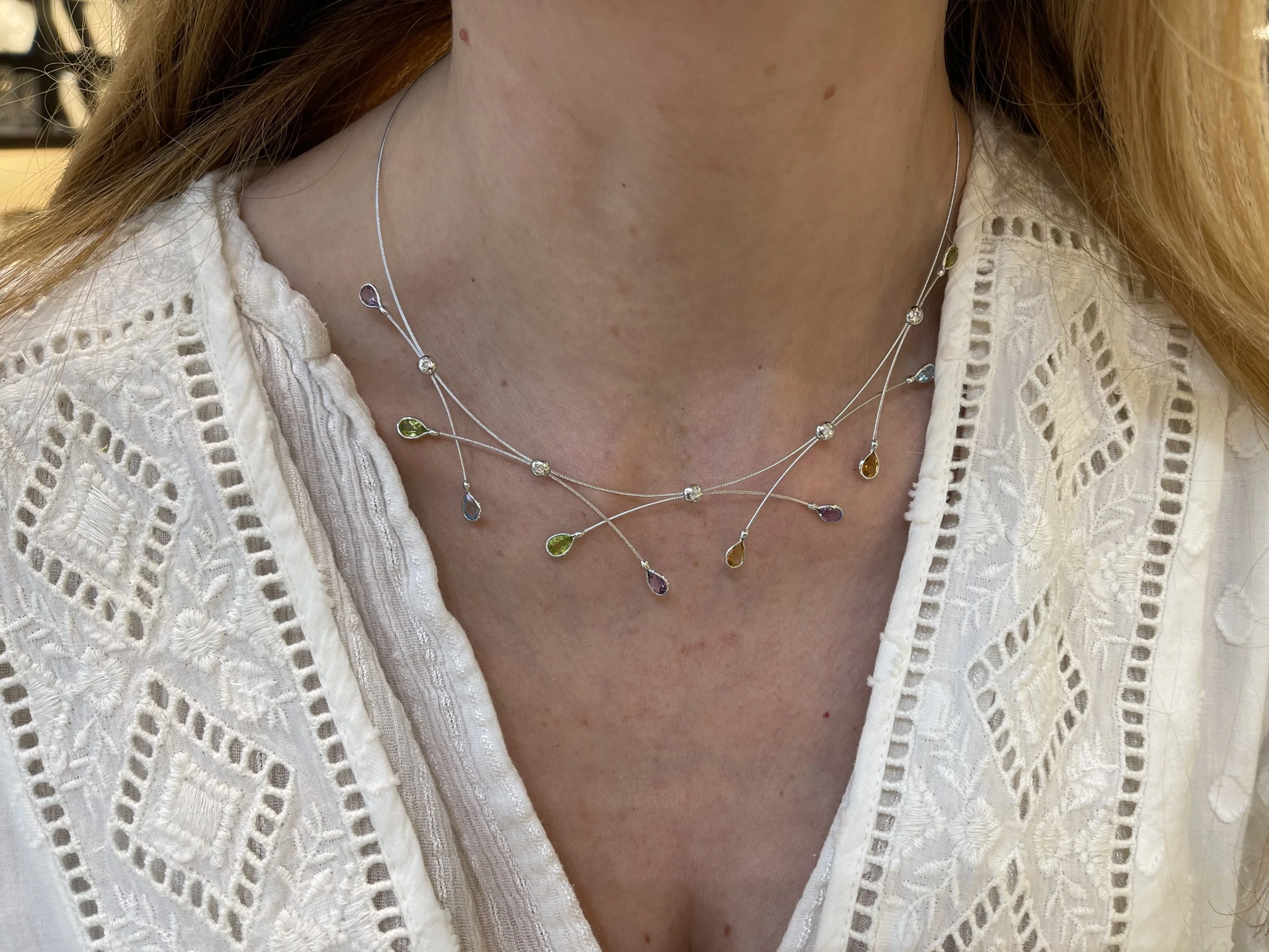14K Gold Crisscross Necklace - Image 7