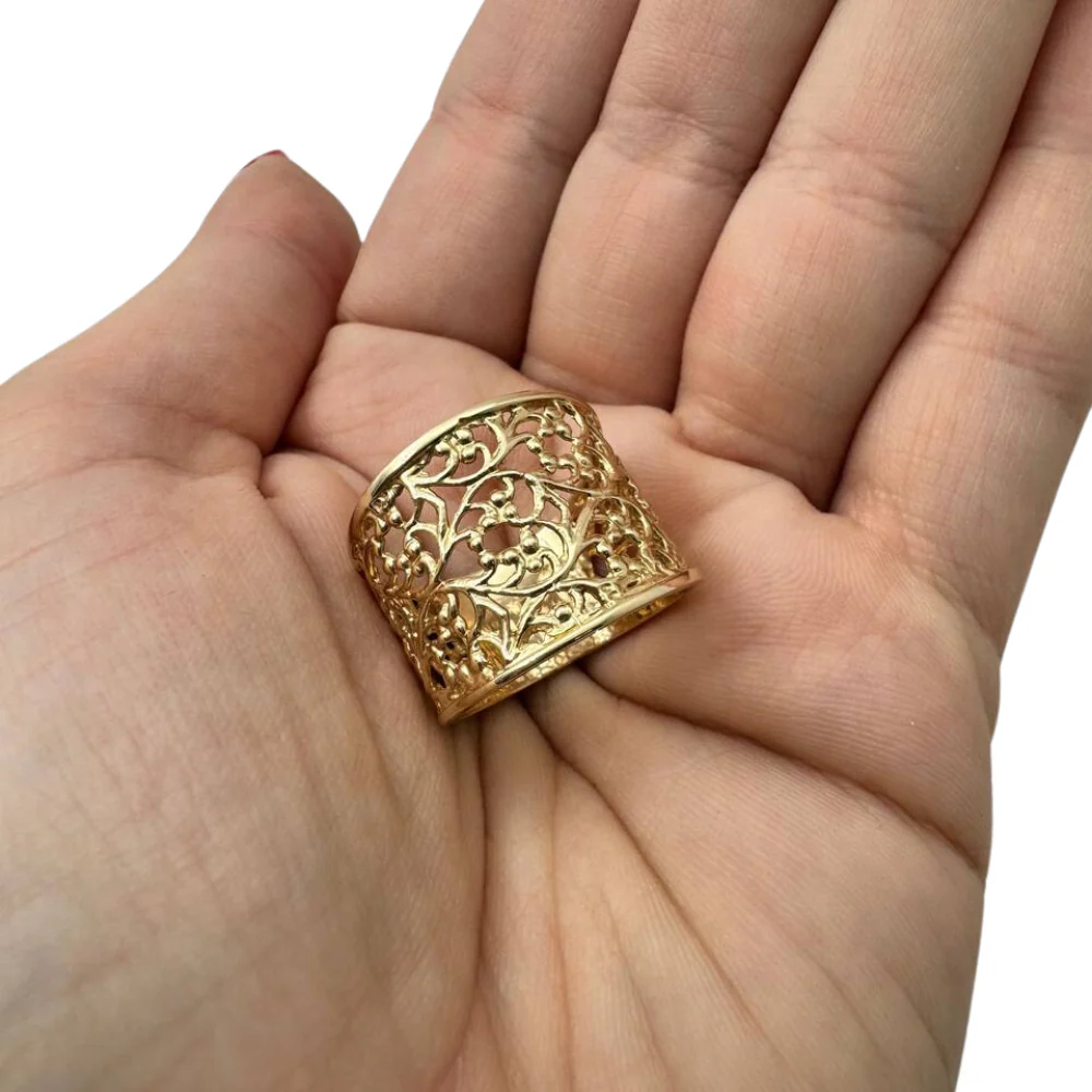 14k Yellow Gold Wide Filigree Ring - Image 3