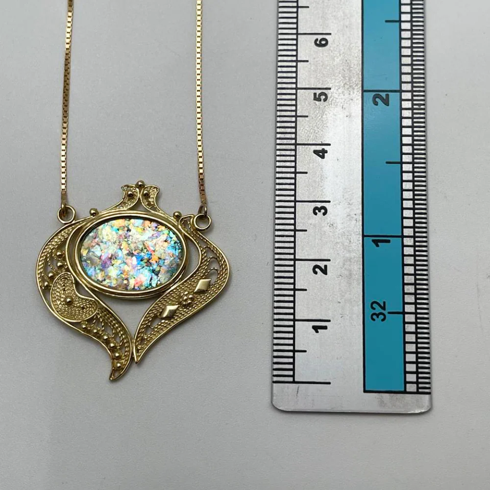 14k Gold Roman Glass Filigree Heart Necklace - Image 4