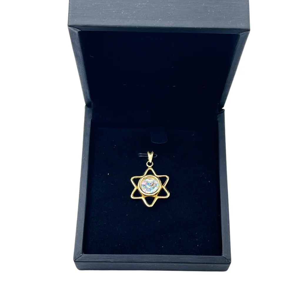 14k Gold Roman Glass Cutout Star of David Pendant - Image 6