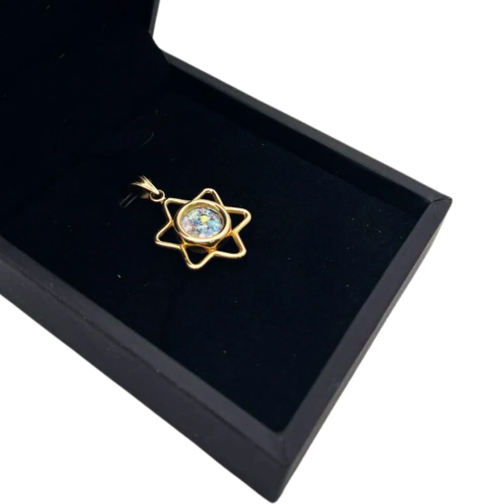 14k Gold Roman Glass Cutout Star of David Pendant - Image 7