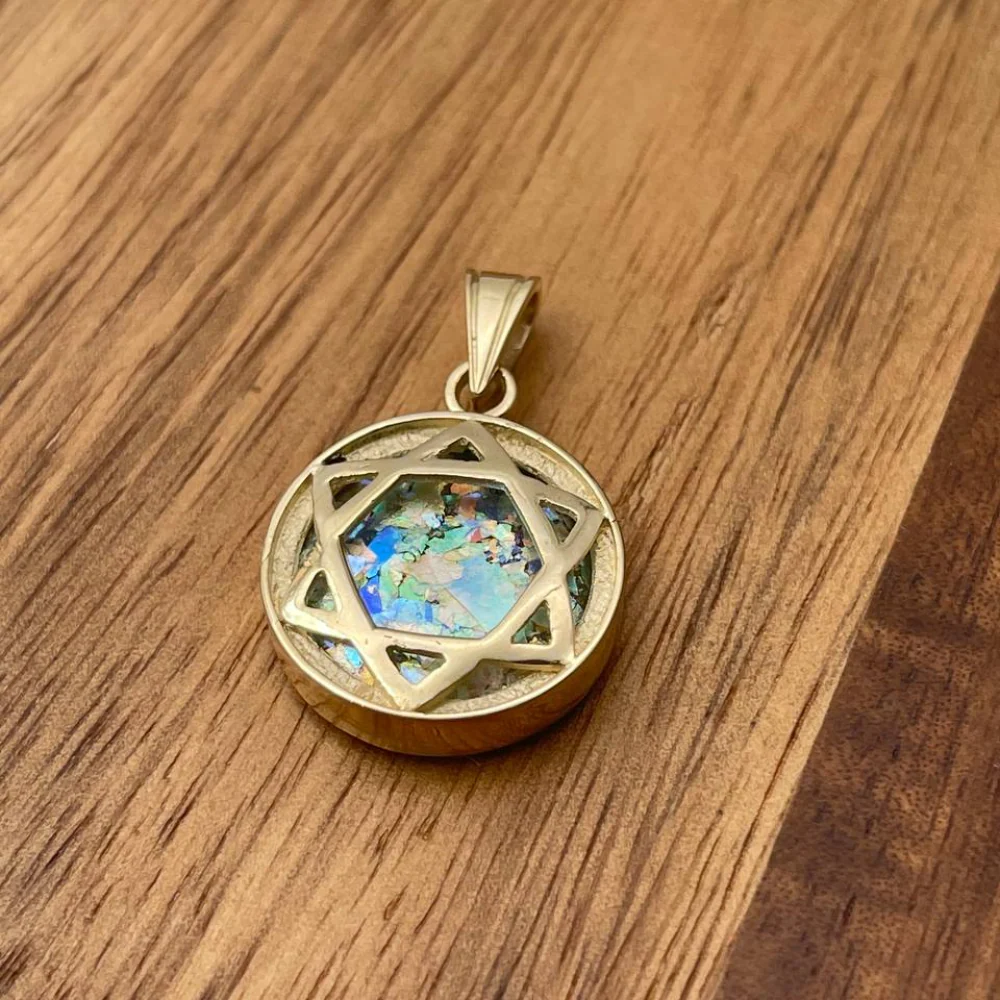 Roman Glass Star of David Large Pendant in 14k Yellow Gold - Image 5