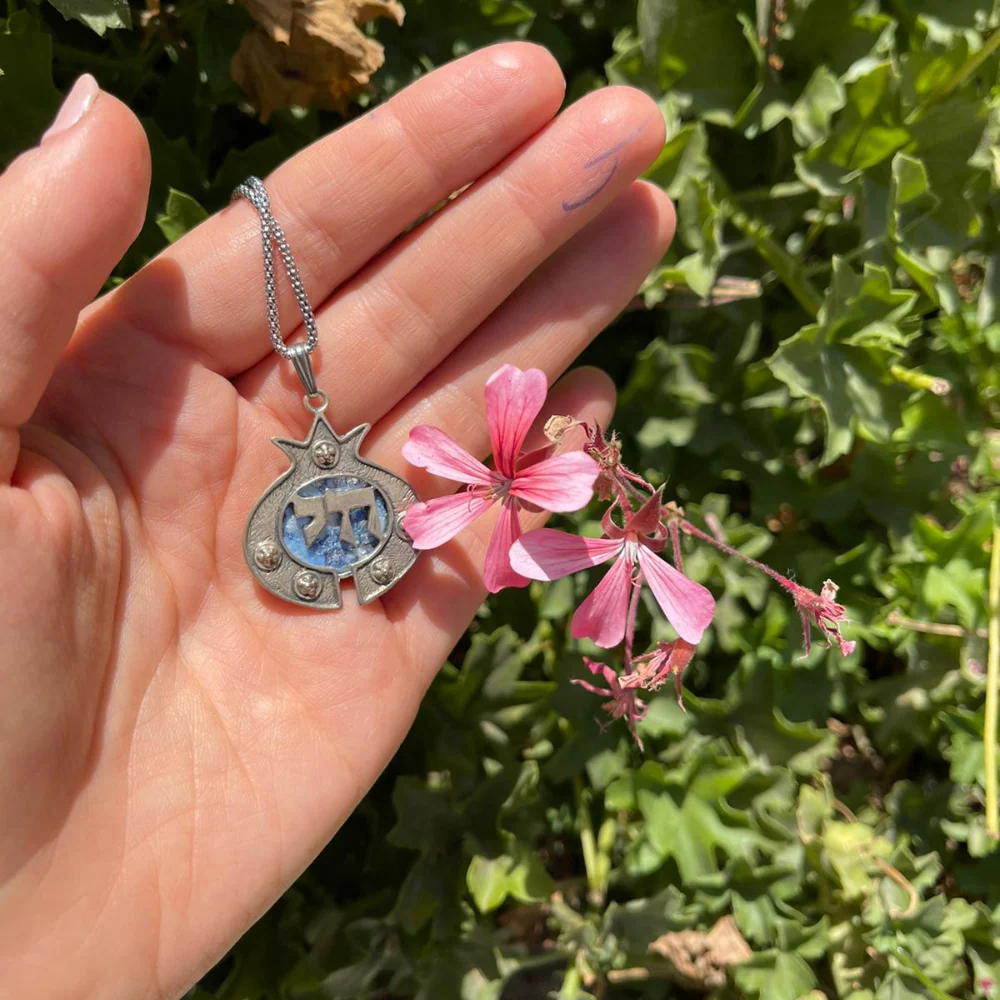 Roman Glass Pomegranate Chai Silver Necklace - Image 3