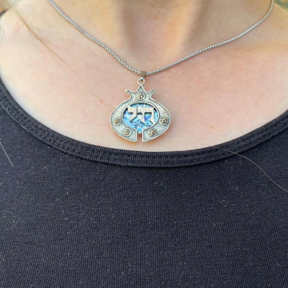 Roman Glass Pomegranate Chai Silver Necklace - Image 4
