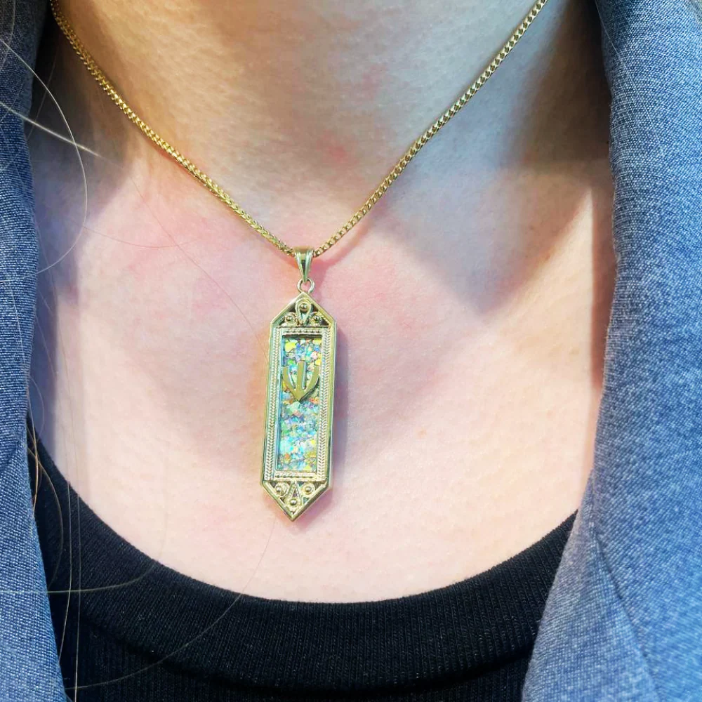 14k Gold Filigree Roman Glass Mezuzah Pendant - Image 4