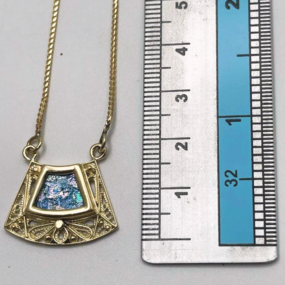 Roman Glass Trapezoid Pendant Necklace in 14K Gold Filigree Work - Image 9