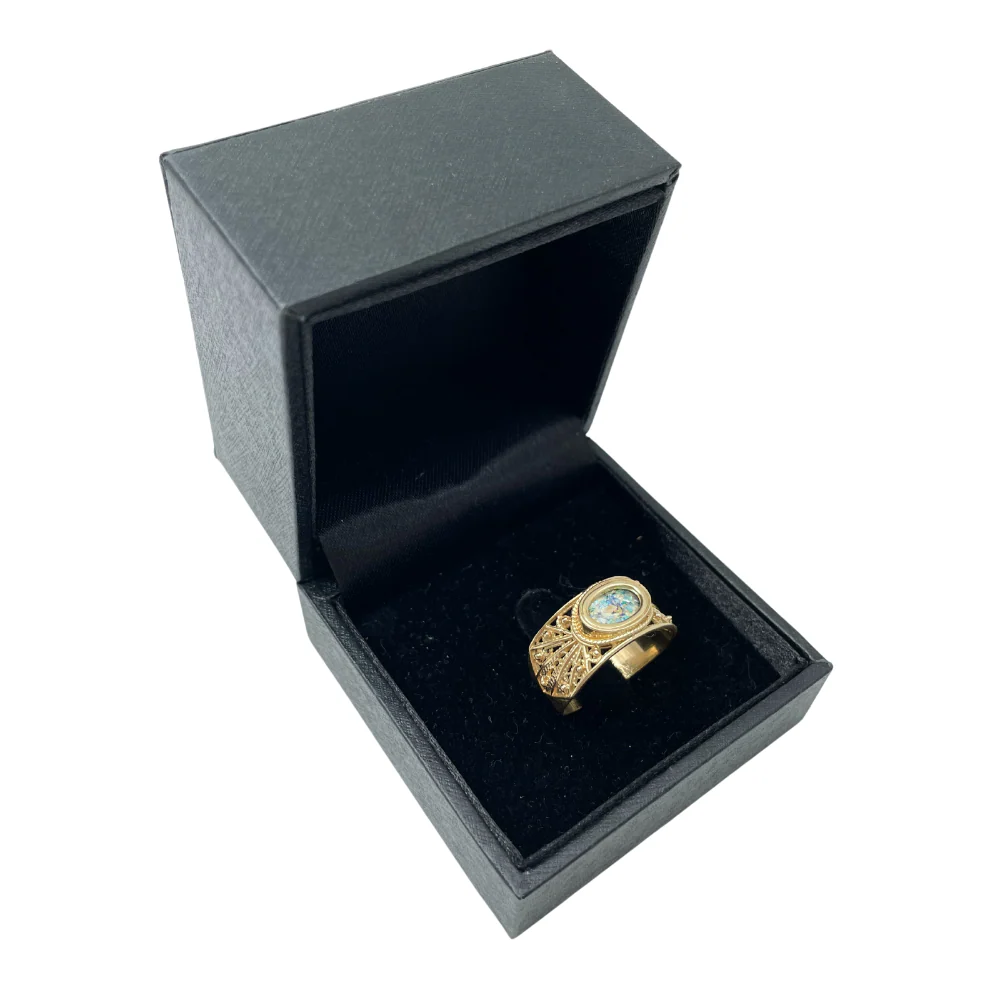 Roman Glass Ring - Filigree - 14k Gold - Image 6